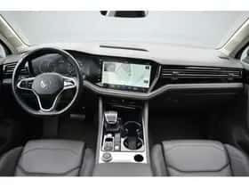 Volkswagen Touareg thumbnail 2