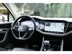 Volkswagen Touareg thumbnail 19