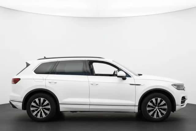 Volkswagen Touareg (2021) thumbnail 4