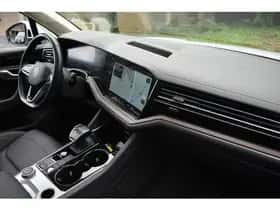 Volkswagen Touareg thumbnail 39