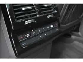 Volkswagen Touareg thumbnail 46