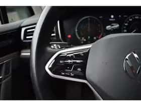 Volkswagen Touareg thumbnail 51