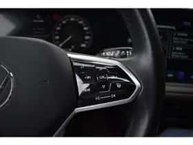 Volkswagen Touareg thumbnail 52