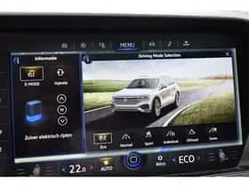 Volkswagen Touareg thumbnail 67