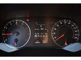Renault Captur thumbnail 21