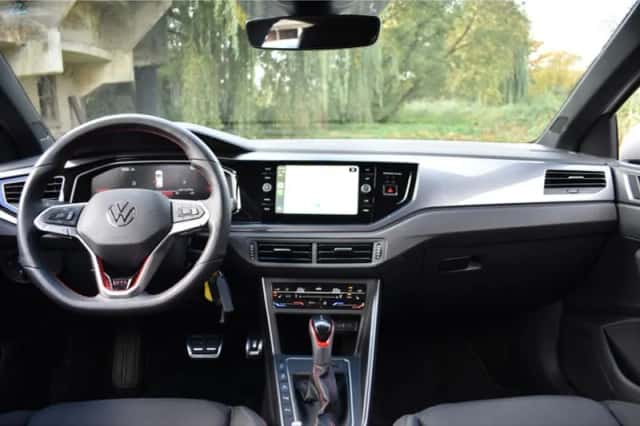 Volkswagen Polo (2024) thumbnail 2