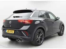Volkswagen T-Roc (2021) thumbnail 2