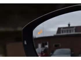 Volkswagen T-Roc thumbnail 16