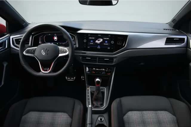 Volkswagen Polo (2024) thumbnail 2