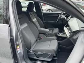 Audi Q4 e-tron thumbnail 14
