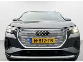 Audi Q4 e-tron (2021) thumbnail 3