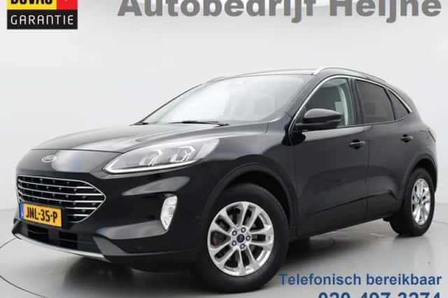 Ford Kuga (2021) thumbnail 1
