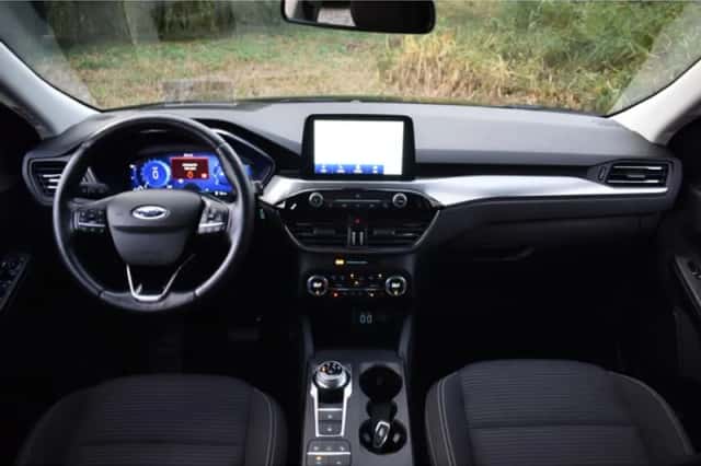 Ford Kuga (2021) thumbnail 2