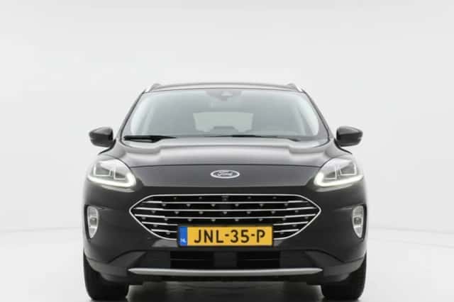 Ford Kuga (2021) thumbnail 5