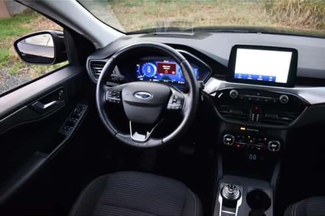 Ford Kuga (2021) thumbnail 6