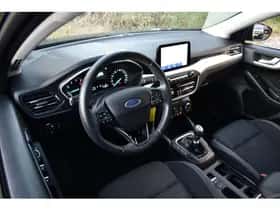 Ford Focus thumbnail 6
