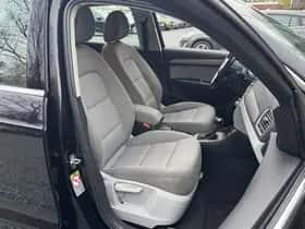 Audi Q3 (2012) thumbnail 12