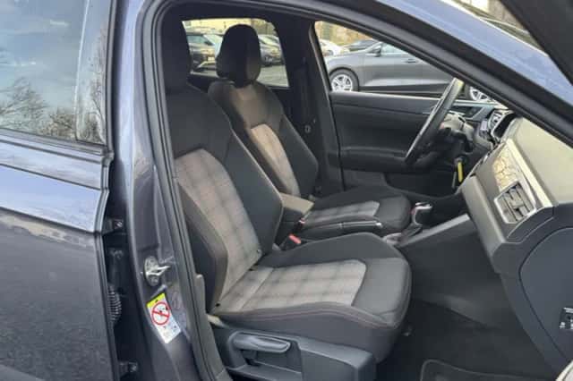 Volkswagen Polo (2024) thumbnail 3