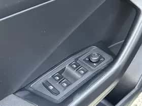 Volkswagen T-Roc thumbnail 12