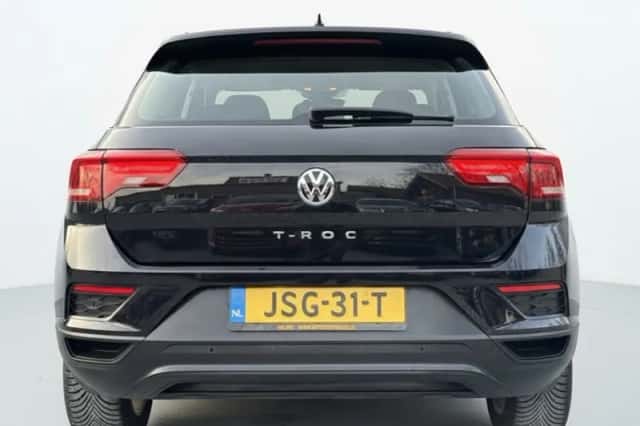 Volkswagen T-Roc (2020) thumbnail 5