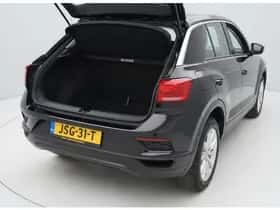 Volkswagen T-Roc thumbnail 9