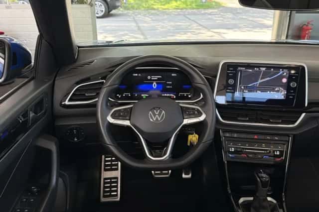 Volkswagen T-Roc (2025) thumbnail 4