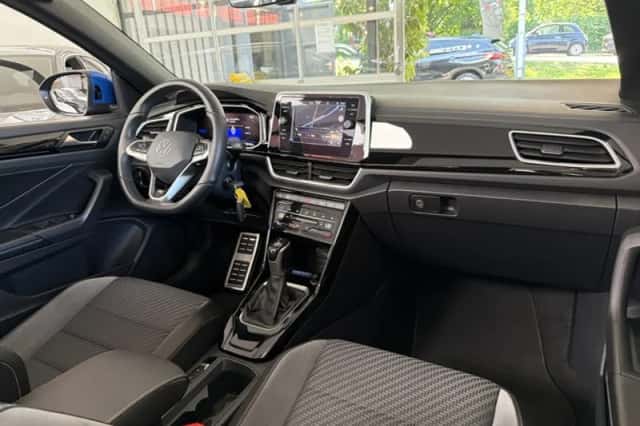 Volkswagen T-Roc (2025) thumbnail 5