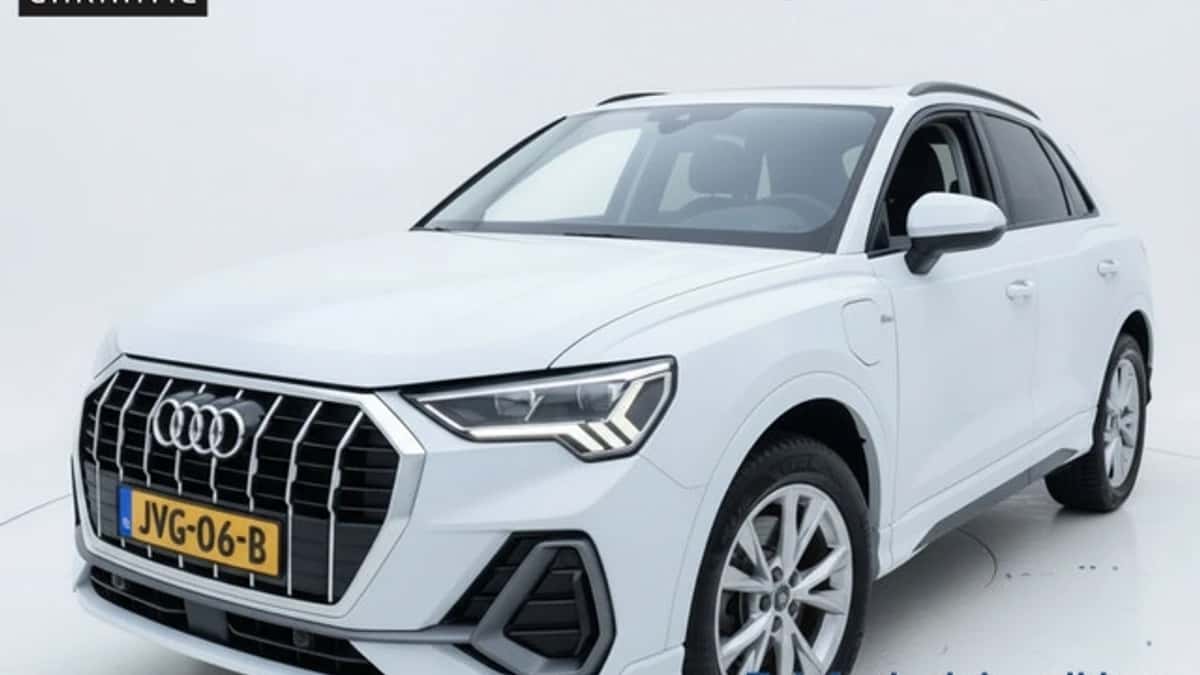 Audi Q3 (2022) — foto 1