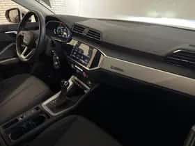 Audi Q3 (2022) thumbnail 16