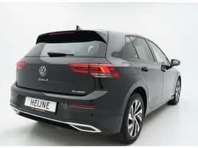Volkswagen Golf thumbnail 3