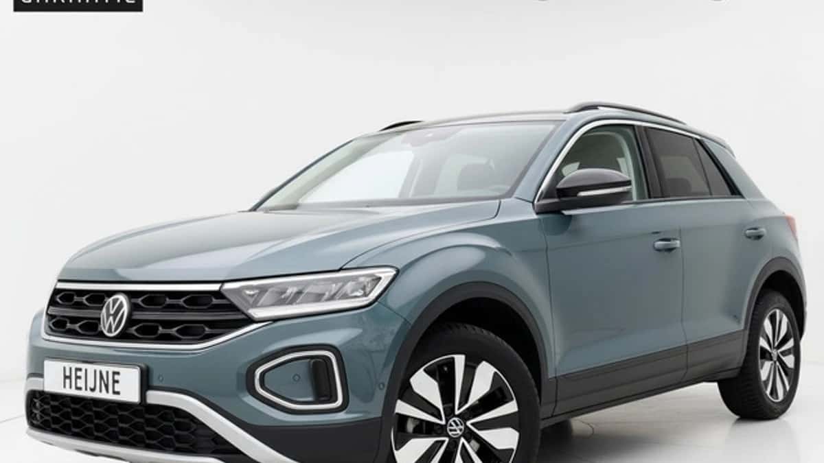 Volkswagen T-Roc — foto 1