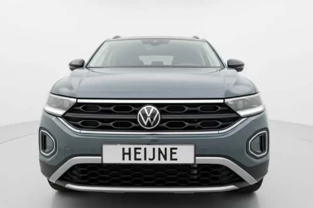 Volkswagen T-Roc (2025) thumbnail 4