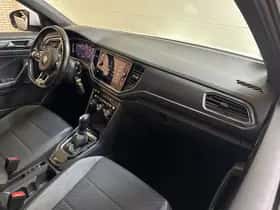 Volkswagen T-Roc thumbnail 16
