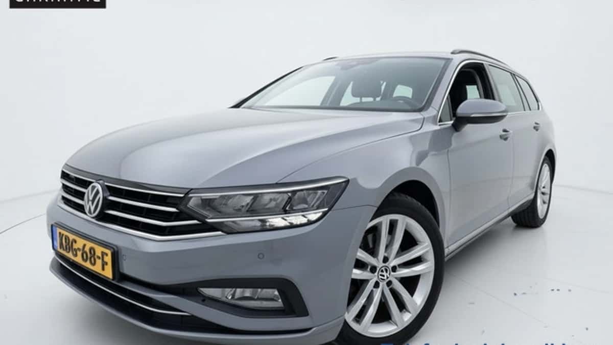 Volkswagen Passat — foto 1