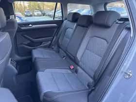 Volkswagen Passat thumbnail 16