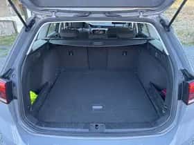 Volkswagen Passat (2022) thumbnail 18