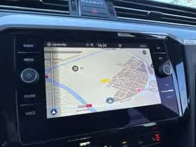 Volkswagen Passat thumbnail 33