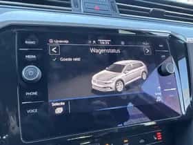 Volkswagen Passat (2022) thumbnail 35