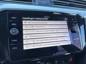 Volkswagen Passat thumbnail 36