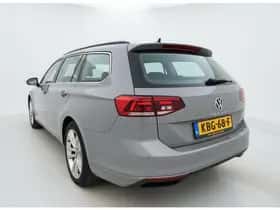 Volkswagen Passat (2022) thumbnail 10