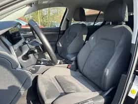 Volkswagen Golf (2022) thumbnail 16