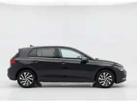 Volkswagen Golf (2022) thumbnail 5