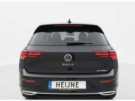 Volkswagen Golf (2022) thumbnail 8