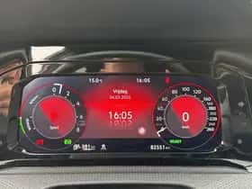 Volkswagen Golf (2022) thumbnail 24