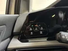 Volkswagen Golf (2022) thumbnail 21