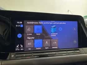 Volkswagen Golf (2022) thumbnail 29