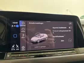 Volkswagen Golf (2022) thumbnail 37