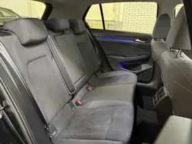 Volkswagen Golf (2023) thumbnail 22