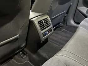 Volkswagen Golf thumbnail 23