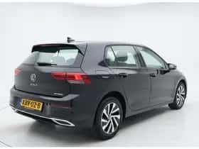 Volkswagen Golf thumbnail 4